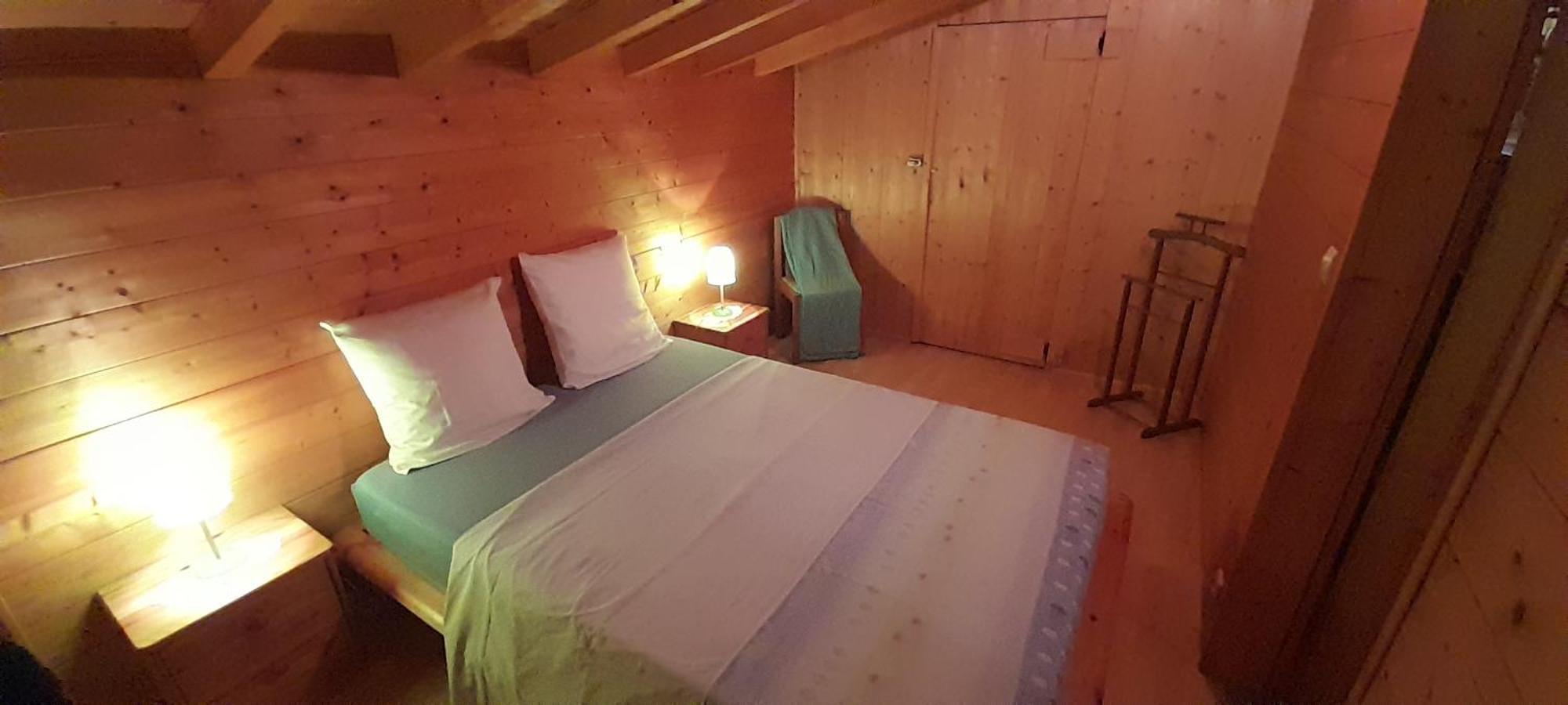 Location Type Gite, Chambre D'Hote, Meuble De Tourisme Dans Joli Petit Chalet Typique Et Ou Jolie Roulotte Type Boheme Waldighoffen 外观 照片