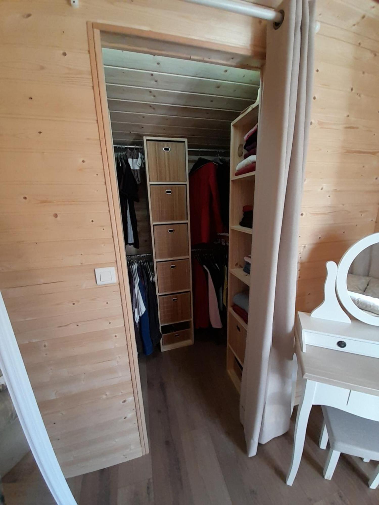 Location Type Gite, Chambre D'Hote, Meuble De Tourisme Dans Joli Petit Chalet Typique Et Ou Jolie Roulotte Type Boheme Waldighoffen 外观 照片